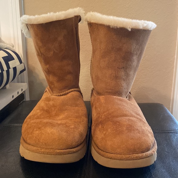 Ugg Women's Bailey Bow II - size 8 - Picture 4 of 9